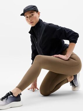 Athleta- Pacesetter Ultra High Rise 7/8 Leggings- Small
